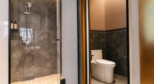 Yimen Caisheng Hotel, Rezerwuj Hotel Hotele w Yuxi z basenem, Basen
