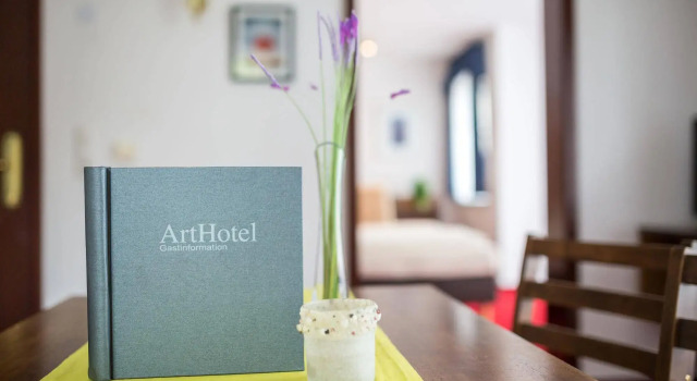 ArtHotel mare, Забронировать Отель Отели Шарбойц с завтраком, Завтраки