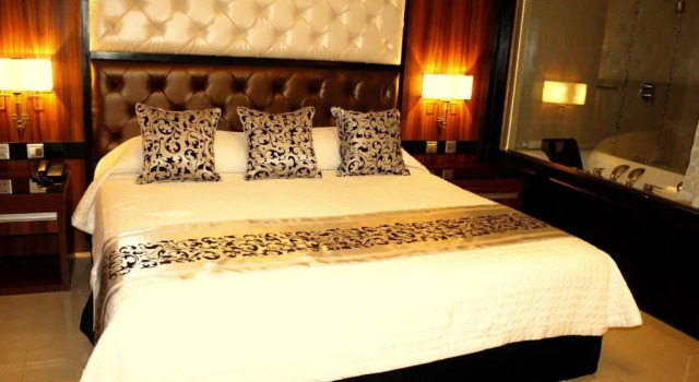 Люкс Central Park Tower Resort