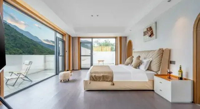 Люкс Beiqi Mountain Courtyard · Habitat Scenic Mountain Lodge (Huanshan Lake)