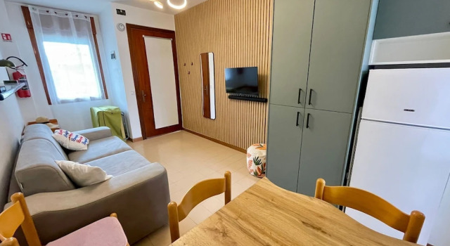 Adorable Studio With Shared Pool