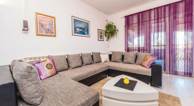 Beautiful Apartment in Bibinje With 2 Bedrooms and Wifi, Забронировать Апартаменты/квартира Бибинье Задарская жупания, рядом с Пляж Бибиньски Мликарич