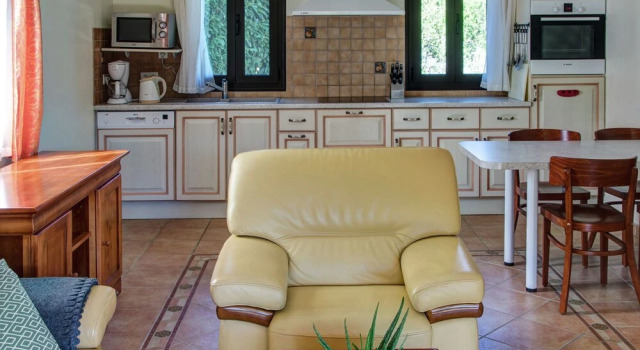 Attached House With Garden for 2 People and a Baby in a Small-scale Park, Rezervasyon Otel Castelnaud-la-Chapelle 