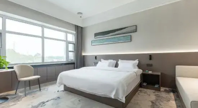 Люкс Deluxe Star Patton Business Hotel