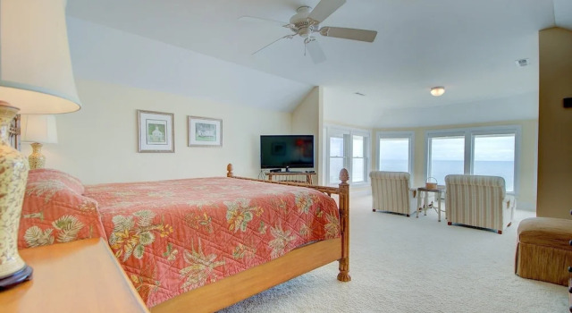 Come Seek A Higher Porpoise! 6 Bedroom Home by Peace Vacations