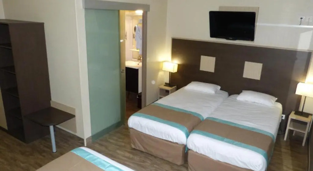 Четырёхместный номер Standard Hotel ARBOR - Les Hunaudieres - Le Mans Sud - Mulsanne