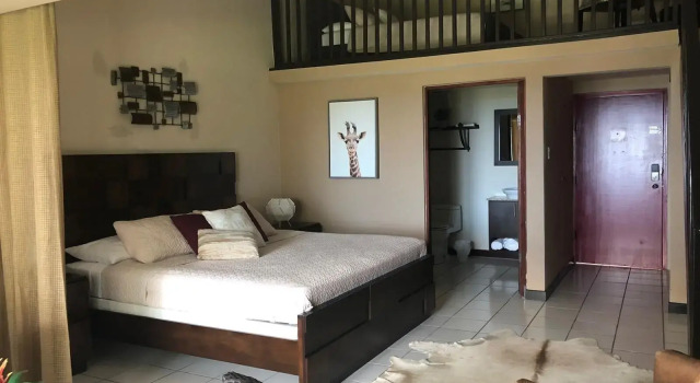 Mountain and Ocean View Lodge