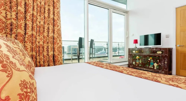 St Katharine's Dock Penthouse, Забронировать Отель Бизнес-отели Лондона, рядом с Верфь «Батлерс-уорф», 4* 5*