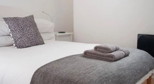 Restful Holiday Home in Gloucester Near Go-karting Centre, Забронировать Дом для отпуска Коттеджи Глостера, Коттедж