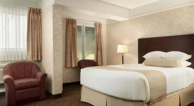 Номер Standard Travelodge by Wyndham Lloydminster