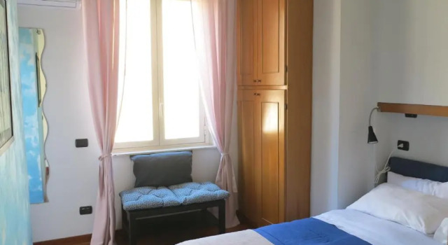 San Domenico Apartment (in the heart of historic centre), Забронировать Апартаменты/квартира Апартаменты Неаполя, рядом с Accademia di Belle Arti di Napoli, Апартаменты/квартира