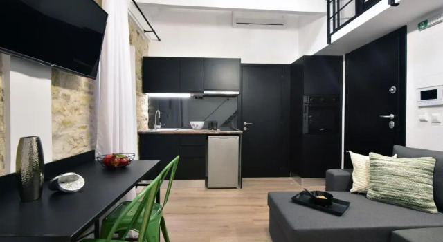 Апартаменты Queen 4 Apartment in the Heart of the Corfu Historical Old Town Center