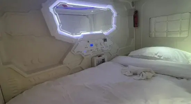 Капсула Golden mango home Youth hostel 金芒果之家青年旅舍