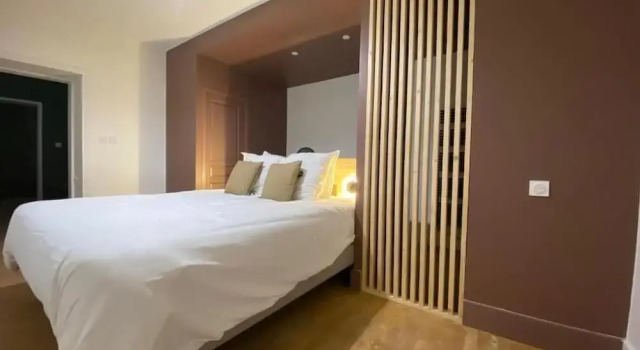 Le Clos 1003, Rezervovat Hotel Hotely v Ain s parkováním, Parkování