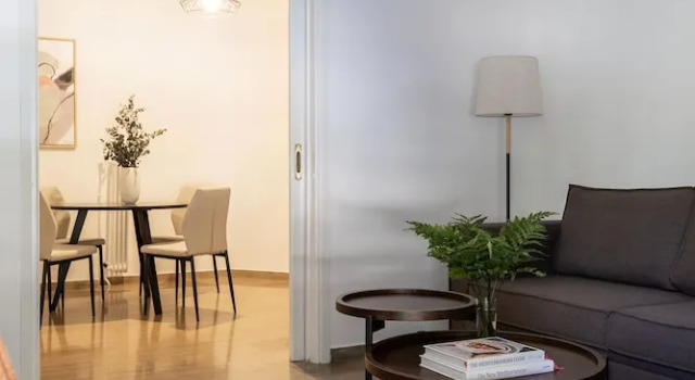 Stylish 1BR Retreat Near Alimos Beach Tram