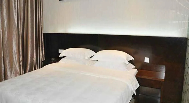 Huiju Hotel