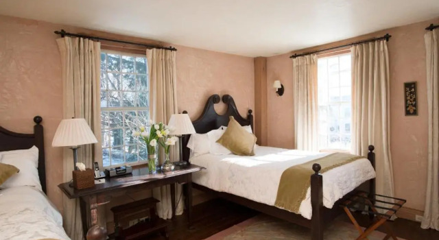 Четырёхместный номер Standard The Old Inn On The Green