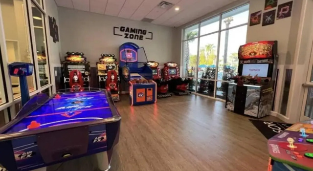 Коттедж Brand New Windsor Island 5 Suites