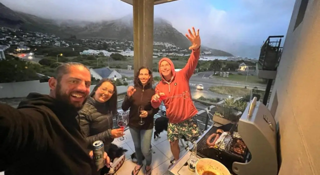 Апартаменты Holiday Apartment and Work Remotely, 2min from the Beach, Hout Bay