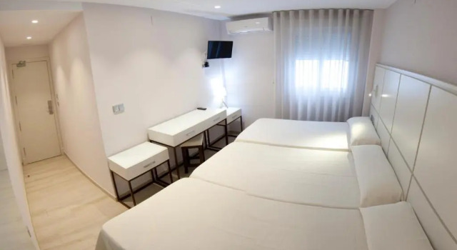 Номер Comfort Hostal Loimar