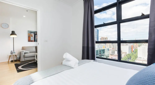 Апартаменты Premium ROLAND, 1BDR Melbourne Apartment