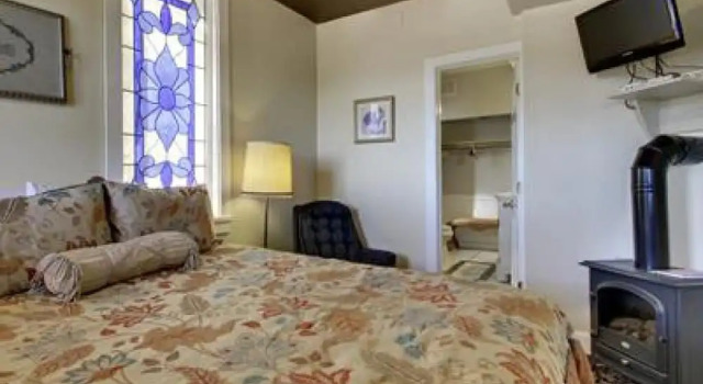 Двухместный номер Standard с балконом и с видом на горы Ghost City Inn
