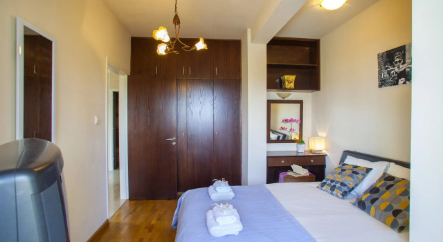 Mackenzie Eftyhia Suite, Rezerwuj Hotel Hotele 3-gwiazdkowe w Larnaka, w pobliżu District Courthouse, 3*
