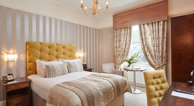 Двухместный номер Cosy The Belsfield Hotel