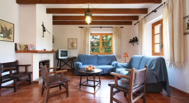 Villa - 4 Bedrooms with Pool and WiFi - 103147