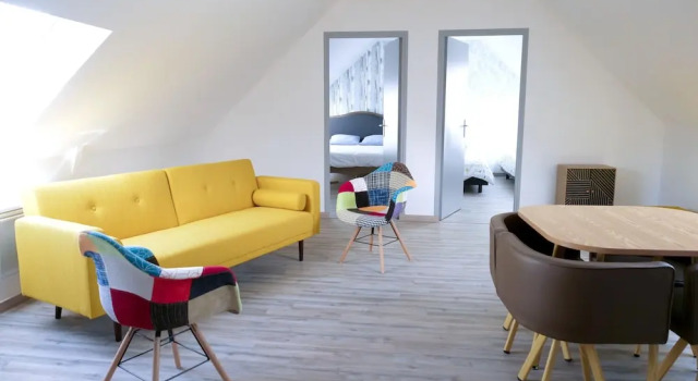 House With 3 Bedrooms in Saint-hernin, With Furnished Garden and Wifi, Rezerwuj Hotel Saint-Hernin Bretania