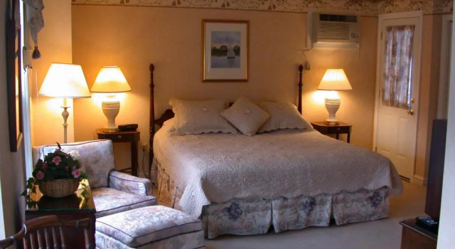 Студия Americas Cup Inn Newport