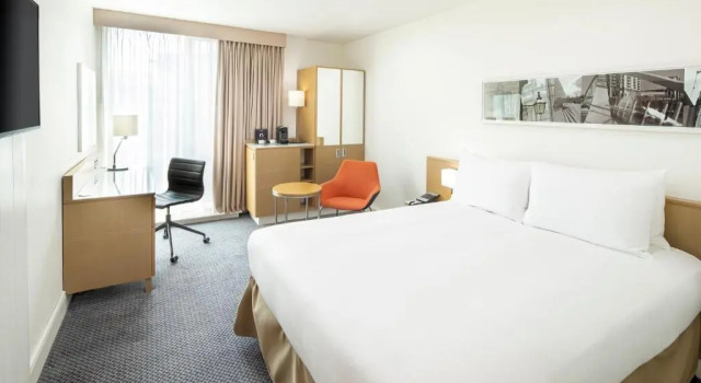 Двухместный номер Deluxe DoubleTree by Hilton Manchester Piccadilly