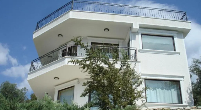 Olivera Villa