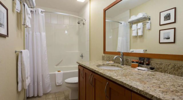 Люкс с 2 комнатами Best Western PLUS Chemainus Inn