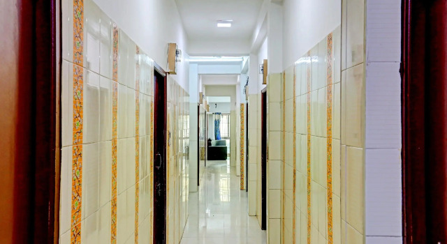 SPOT ON CHN1643 Grand Residency