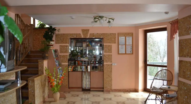 Goverla, Prenota Hotel Hotel a Ivano-Frankovsk con parcheggio, Parcheggio