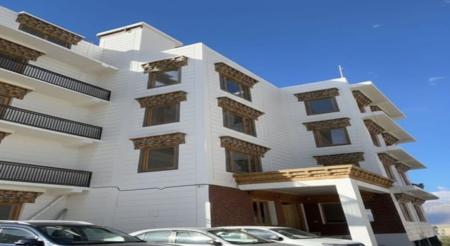 The Zurfi's Hotel, Réserver Hôtel Kargil 