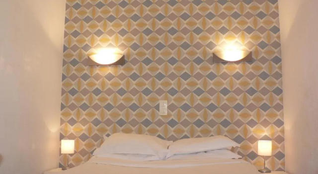 Трёхместный номер Standard с видом на внутренний двор Hôtel Les Alizés