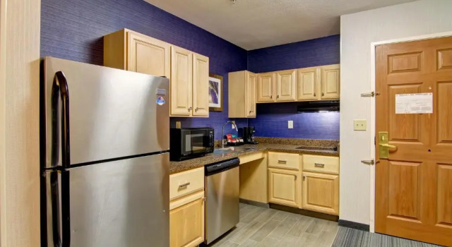 Двухместный номер Standard Homewood Suites by Hilton Stratford