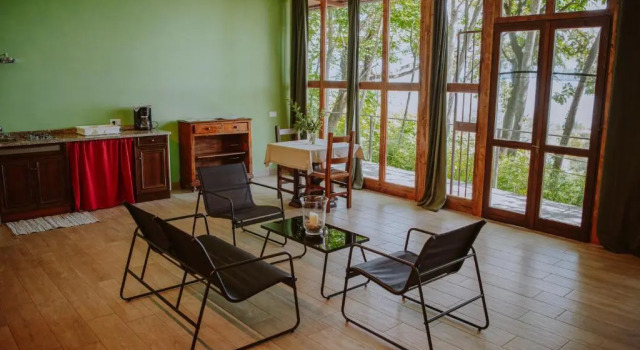 Апартаменты с видом на озеро Villa Schindler