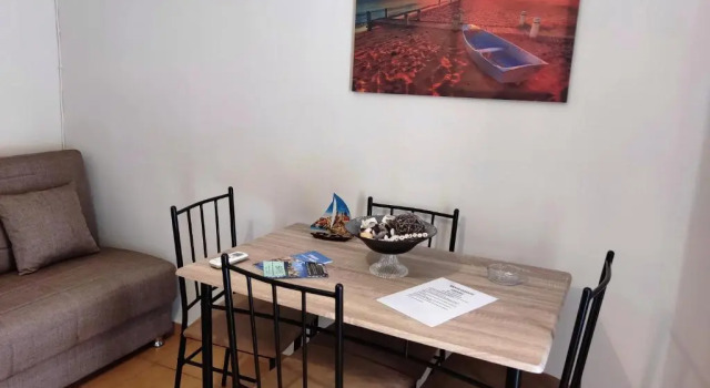Antonela room1