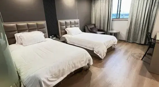 cang nan jia ri hotel