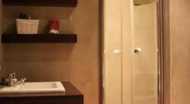 Grand Yellow Apartment