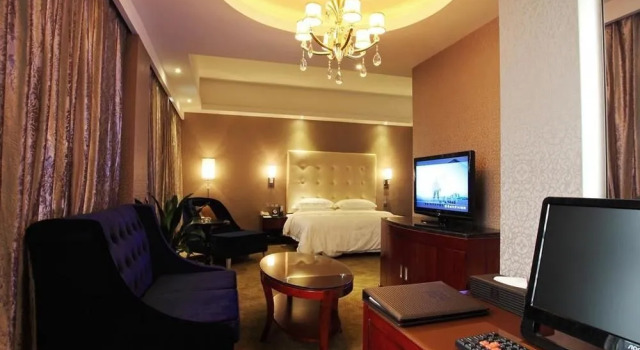 Huawen Forest Hotel