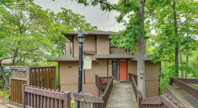 Group Friendly! Lake-view Margaritaville Retreat