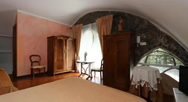 Villa Olivia - Genova Resort B&B Accomodations, Забронировать Отель «постель и завтрак» Отели Генуи с парковкой, Парковка