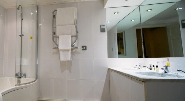 Номер Standard Miskin Manor Hotel And Health Club