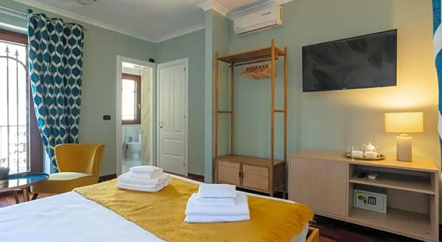 Pavean Suites Frattaminore, Book Hotel Frattaminore Campania
