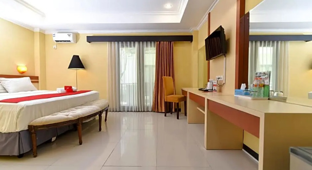 Двухместный номер Deluxe RedDoorz Plus near Mall Bali Galeria 2
