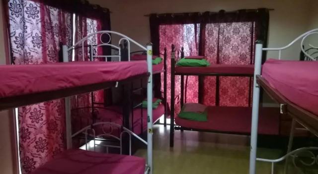 Pink Manila Hostel, Prenota Ostello Ostelli a Metro Manila, Ostello